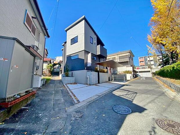 ●○前面道路○● 平日の案内も可能です!