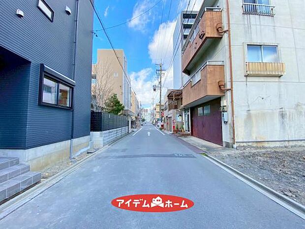 ●○東側前面道路○● 平日のご案内も可能です
