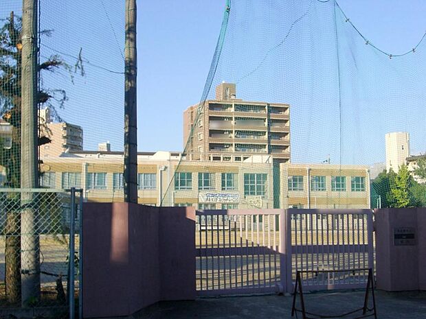 名古屋市立ほのか小学校(620m)