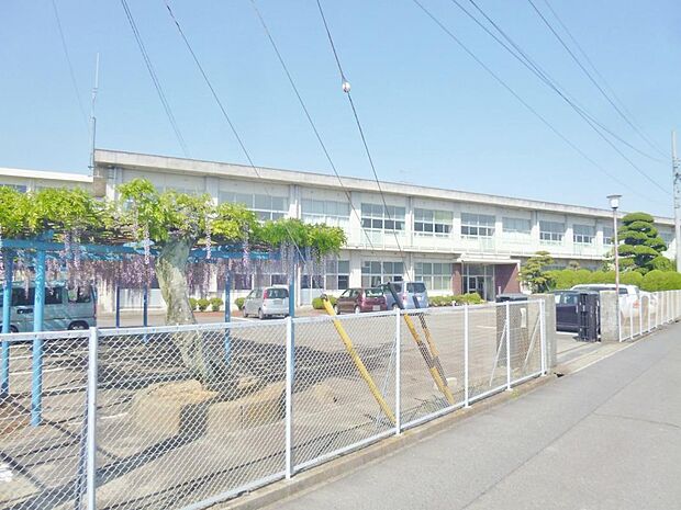 愛西市立 草平小学校(630m)