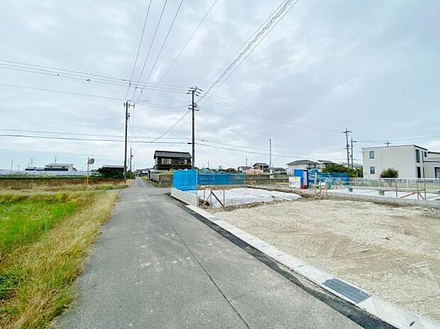 ●○前面道路○● 平日のご案内も可能です