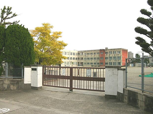 名古屋市立天白小学校（1590m）