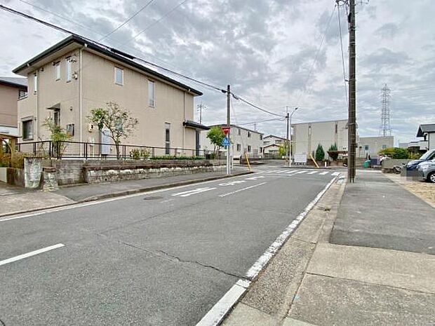 ●○前面道路○● 平日のご案内も可能です