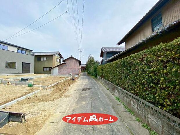 ●○南側前面道路○● 平日のご案内も可能です!