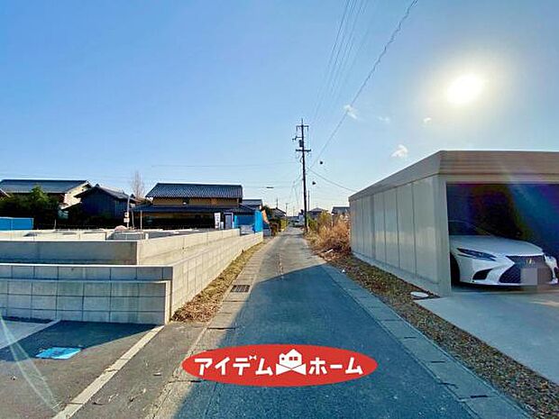 ●○西側前面道路○● 平日のご案内も可能です 
