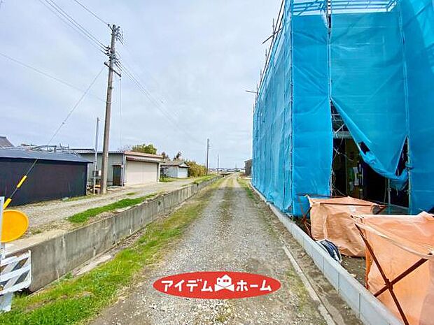 ●○北側前面道路○● 平日のご案内も可能です!