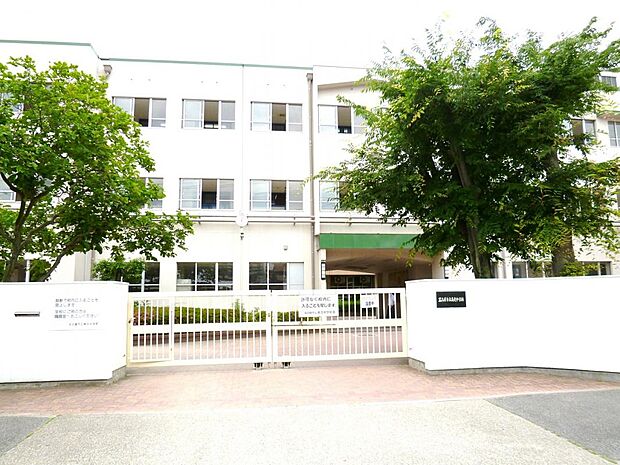 名古屋市立南光中学校(1200m)