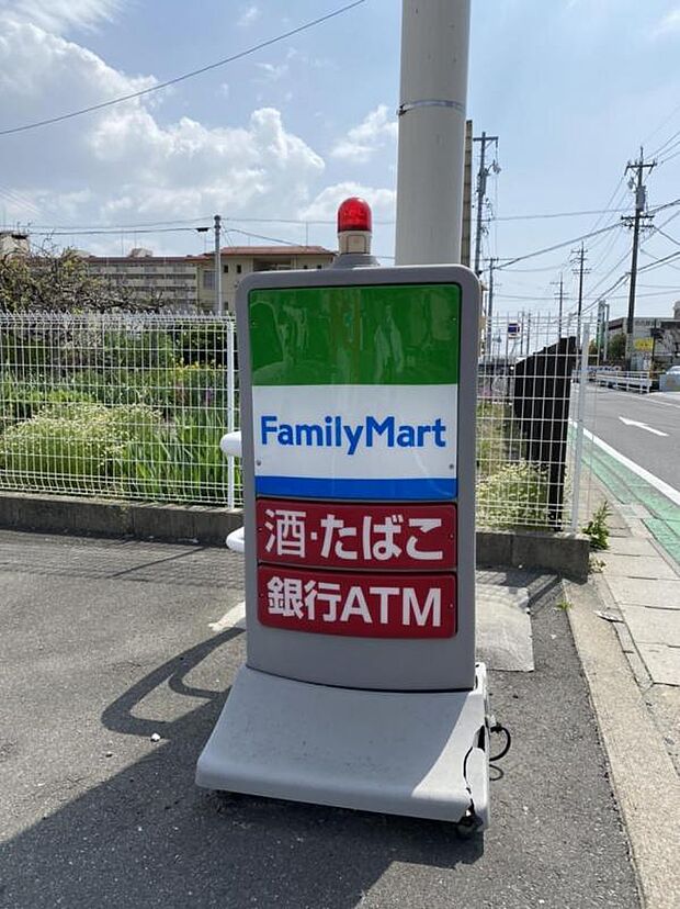 ファミリーマート 中川千音寺店(459m)