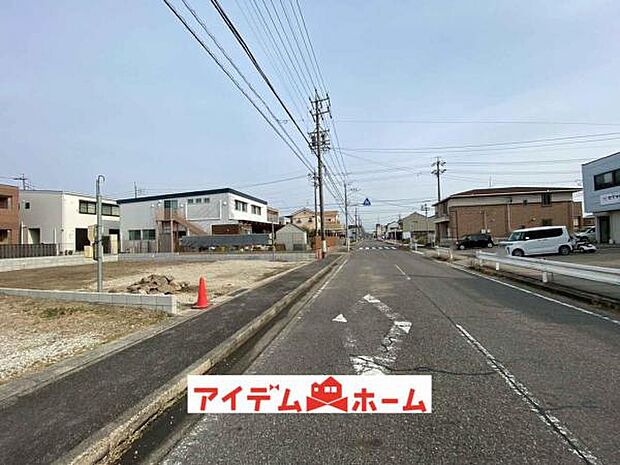 ●○前面道路写真○● 平日のご案内も可能です