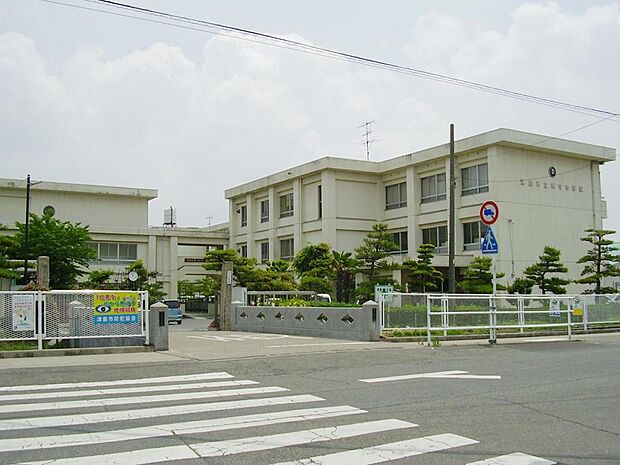 津島市立神守中学校（2230m）