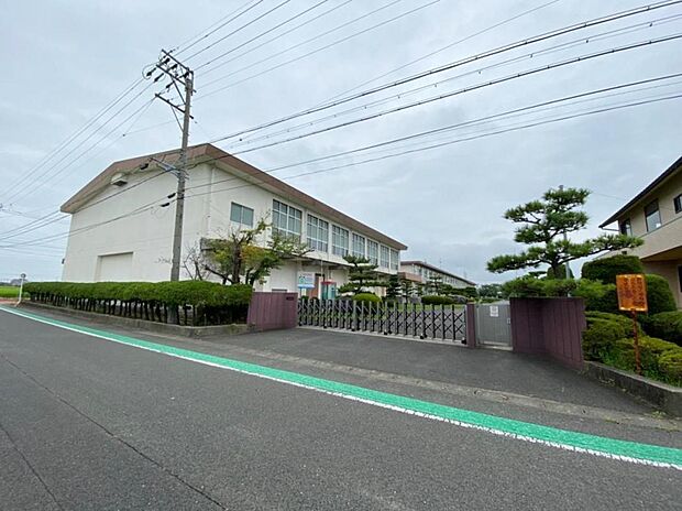 弥富市立十四山西部小学校（400m）