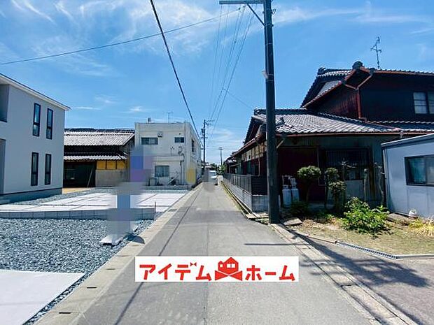 ●○西側前面道路○● 平日のご案内も可能です!