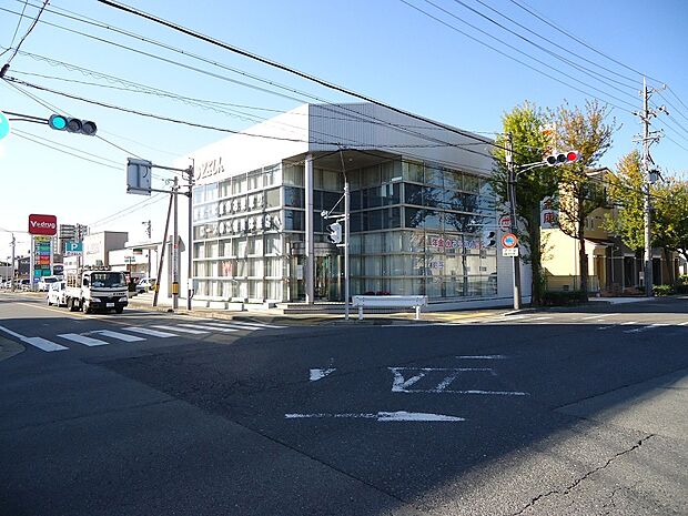 豊田信用金庫 野並支店（1069m）