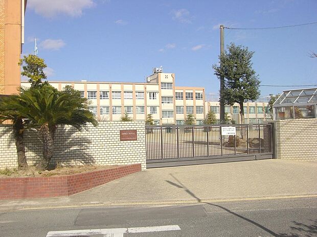 名古屋市立八幡中学校(400m)