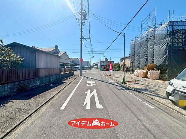 ●○東側前面道路○● 平日のご案内も可能です!