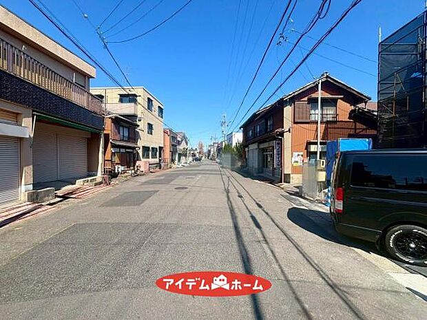 ●○西側前面道路○● 平日のご案内も可能です!