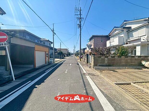 ●○南側前面道路○● 平日のご案内も可能です!