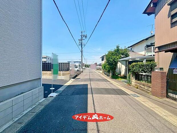 ●○東側前面道路○● 平日のご案内も可能です!