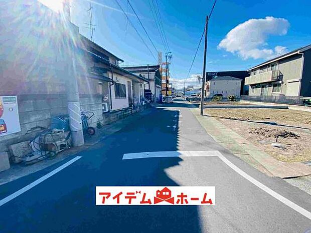●○南側前面道路○● 平日のご案内も可能です!