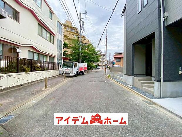 ●○前面道路写真○● 平日のご案内も可能です！