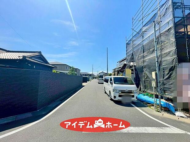 ●○南側前面道路○● 平日のご案内も可能です!
