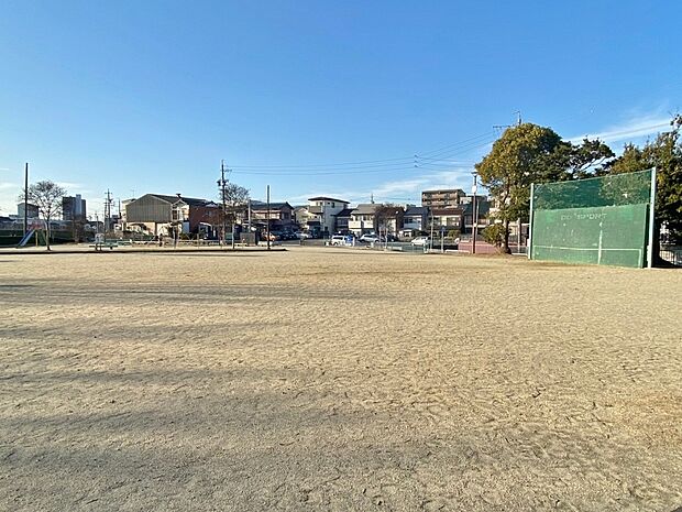 六条第一公園（362m）