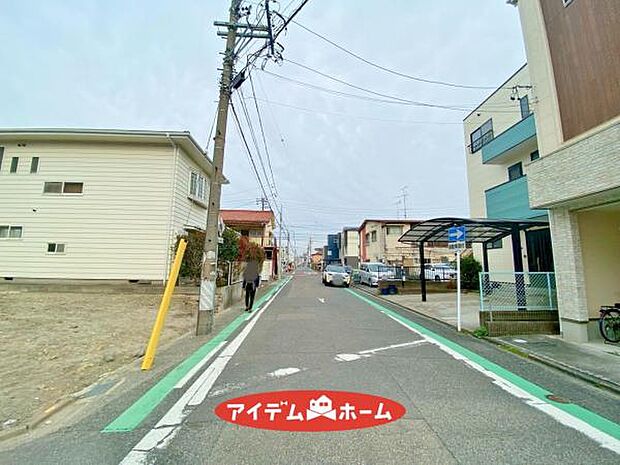 ●○西側前面道路○● 平日のご案内も可能です!
