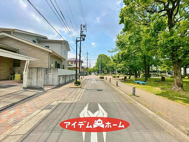 ●○東側前面道路○● 平日のご案内も可能です!