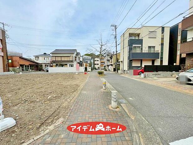 ●○東側前面道路○● 平日のご案内も可能です!