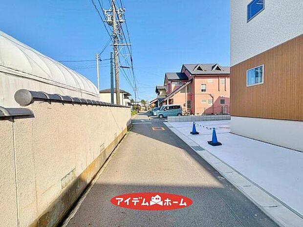 ●○前面道路写真○● 平日のご案内も可能です！