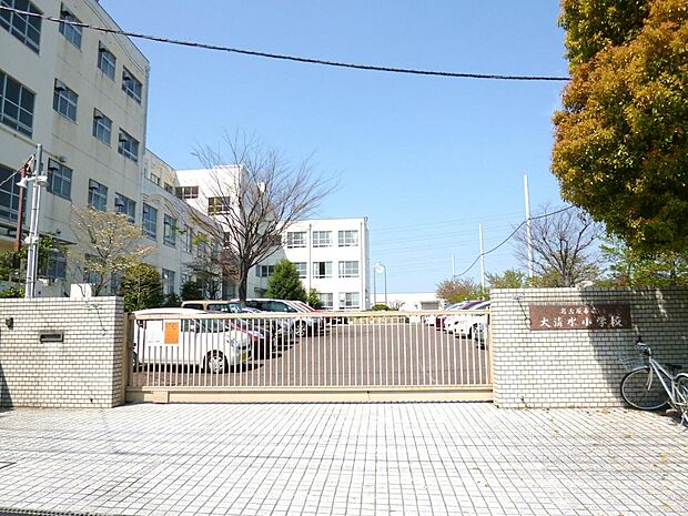 名古屋市立大清水小学校(220m)