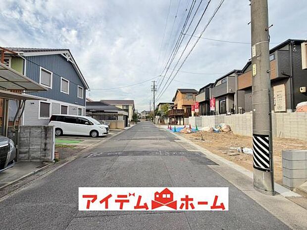 ●○前面道路写真○● 平日のご案内も可能です！ 