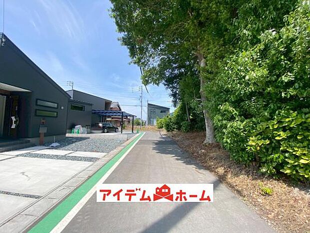 ●○前面道路写真○● 平日のご案内も可能です!