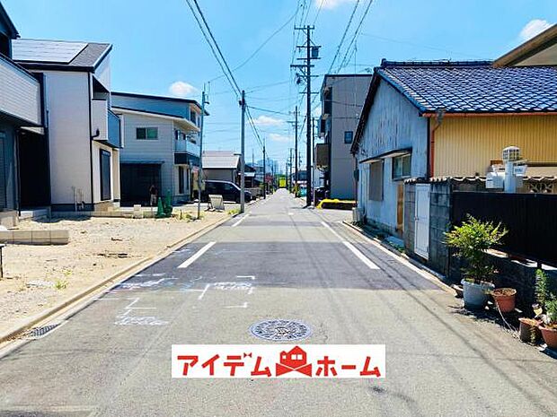 ●○前面道路写真○● 平日のご案内も可能です！