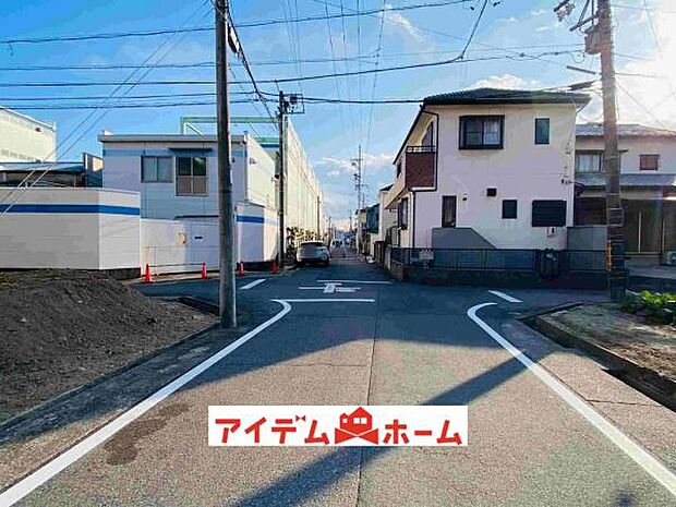 ●○西側前面道路○● 平日のご案内も可能です!