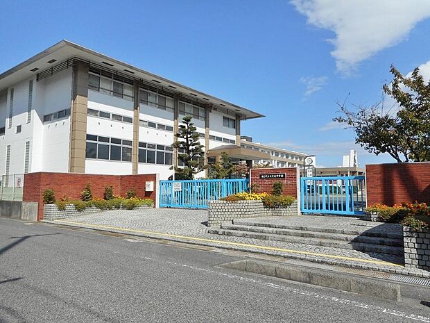 あま市立七宝北中学校（695m）