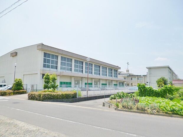 愛西市立勝幡小学校（656m）