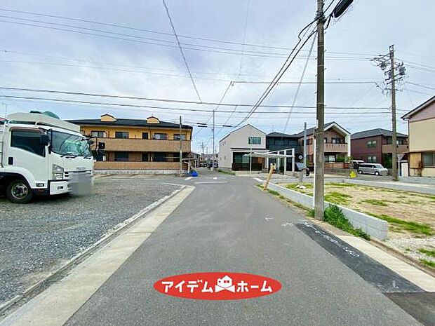●○西側前面道路○● 平日のご案内も可能です!