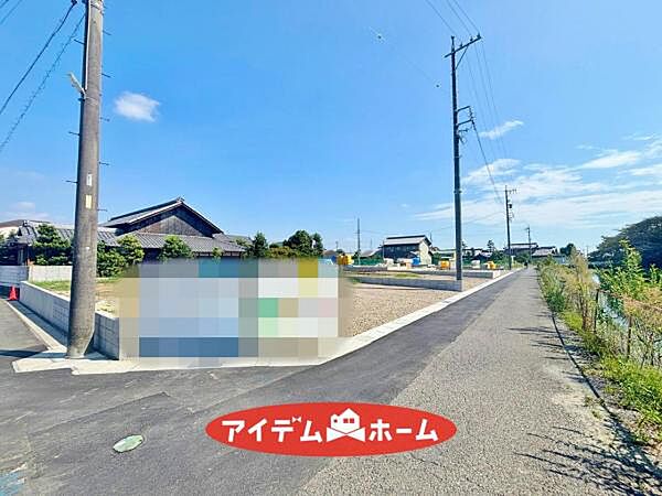 ●○西側前面道路○● 平日のご案内も可能です！