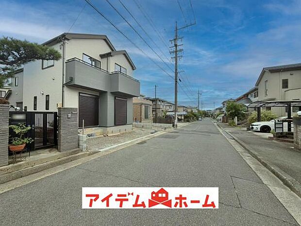 ●○前面道路写真○● 平日のご案内も可能です！ 