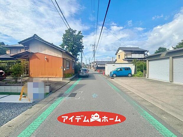 ●○東側前面道路○● 平日のご案内も可能です!