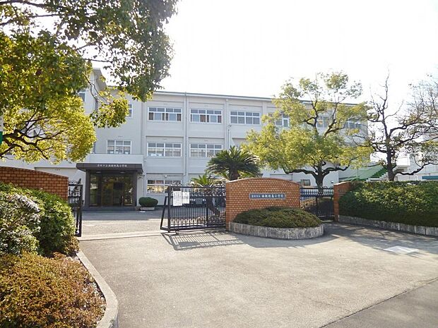清須市立西枇杷島小学校（600m）