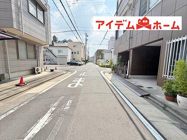 ●○西側前面道路○● 平日のご案内も可能です!