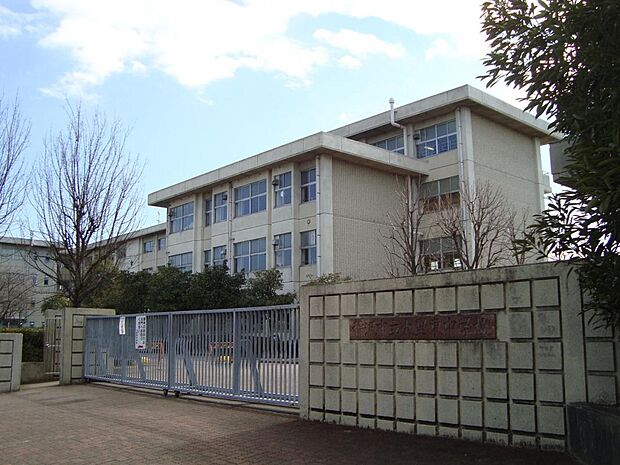 稲沢市立大里東中学校(1600m)