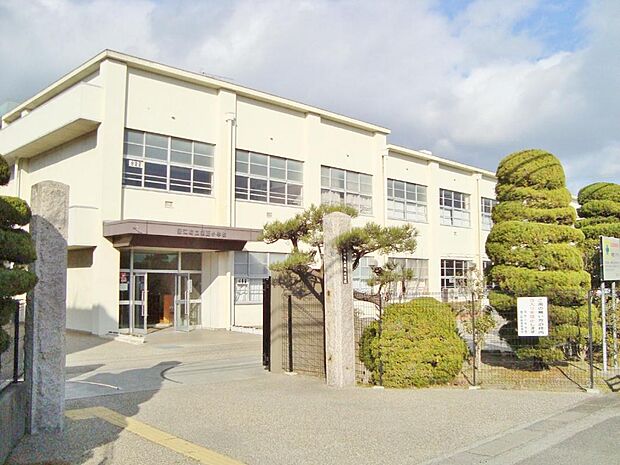 蟹江町立須西小学校(1170m)