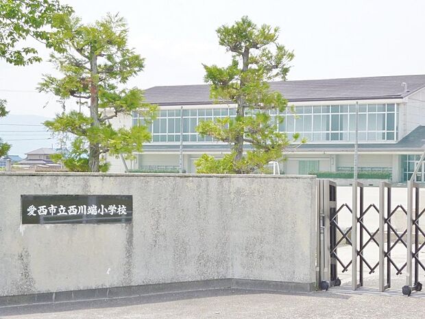 愛西市立西川端小学校(400m)