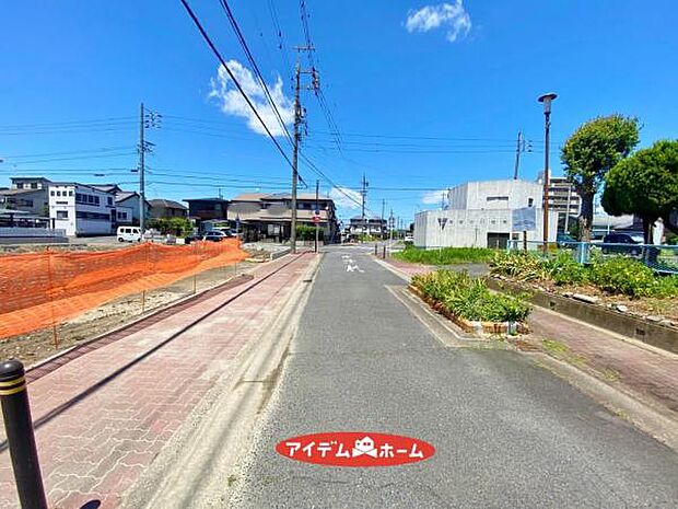 ●○前面道路写真○● 平日のご案内も可能です!