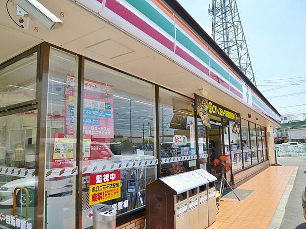 セブンイレブン あま中萱津店(541m)