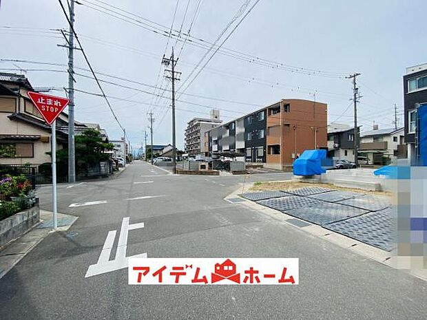 ●○前面道路写真○● 平日のご案内も可能です!