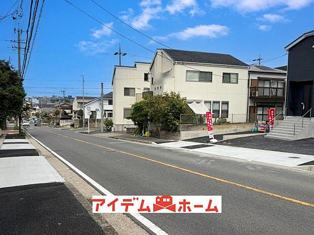 ●○前面道路写真○● 平日のご案内も可能です！